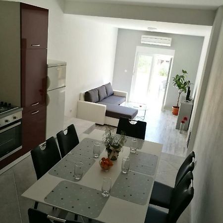 Apartman Ivankovic*** Pula Exterior photo